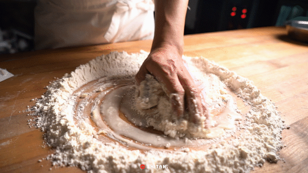 �������ˣ�ȫ���ڶ��ң������ڣ�