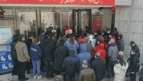 【深读】武汉90后临时外卖员：我多跑一单，就减少一个家庭感染的可能（组图） - 8