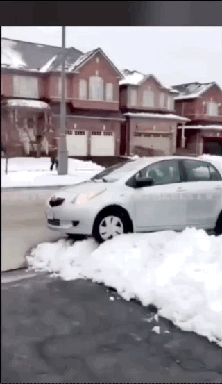 笑哭！多伦多笨贼偷快递被现场抓包，逃跑时车卡在雪里了...（视频/组图） - 8