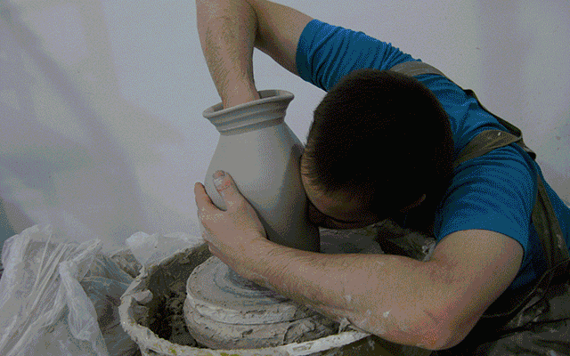 孔杰是美国本宁顿大学陶瓷和心理学双学位学士,lulu则是中国美术