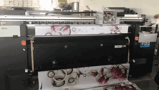 厂家直销工业喷头平板打印机、导带式UV机，纺织旗帜直喷机，吾特科技@胡姐13868886708「详细讲解」(图9)