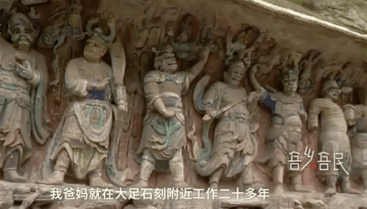 大四学生画中国龙全网刷屏，一组价值18万