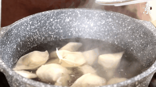 用它包馄饨,馅香味美,还能清热润肺,挑食的孩子都爱吃!-微信头条网 用它包馄饨,馅香味美,还能清热润肺,挑食的孩子都爱吃!