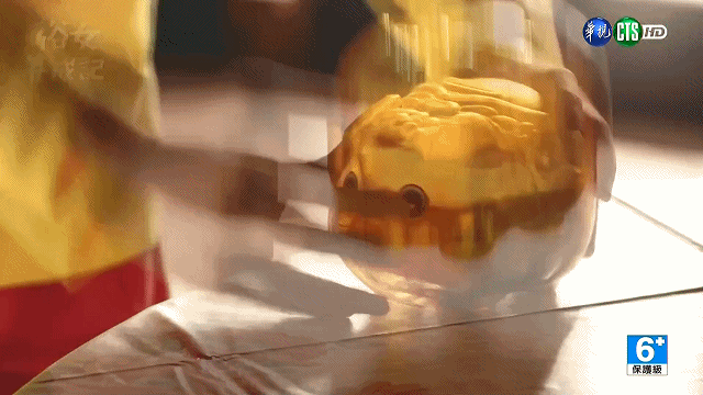 人设崩塌 拜托 她今年9 3 全网搜