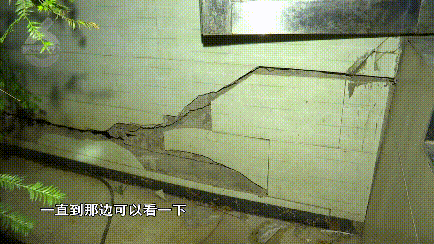 15棟樓爆破之后！隔壁小區墻卻裂了。。。的圖2