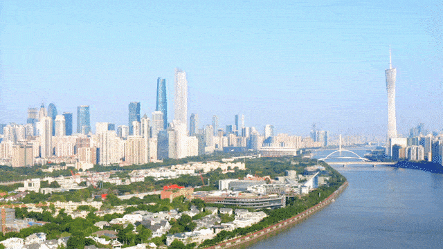 广州幸福湾！270°江景，阳台堪比跑道！