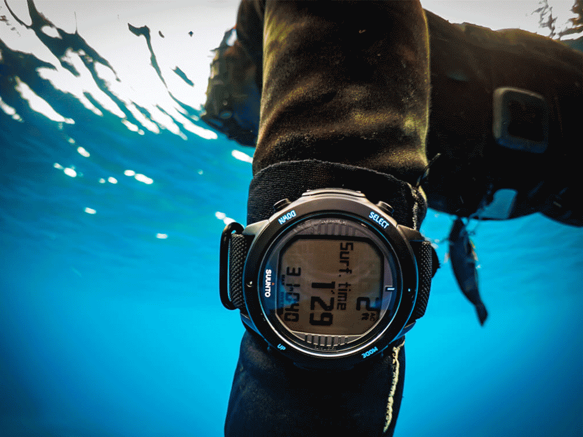 jukka saarikorpi拍摄 d6i novo全黑钢限量版,有一言想传达