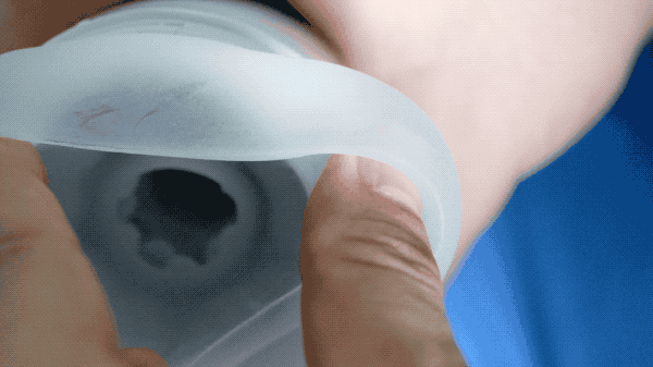 爽到飞起的表情包爽到翻白眼！最新款撸撸杯，卧槽，我怎么这么快”