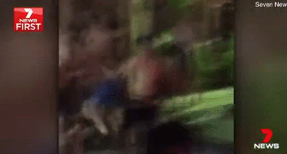 恐怖災難來臨，1.7萬中國人被困，天崩地裂人人絕望！這時，天空「轟隆隆「飛來6架大飛機，把人們都看呆了！ 靈異 第39張