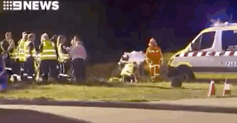 突发 2司机当场死亡 悉尼始发160人火车脱轨 有人血流不止 当场甩飞 目击者 尖叫此起彼伏 快找隔壁 基建狂魔 自媒体 新西兰中文先驱网