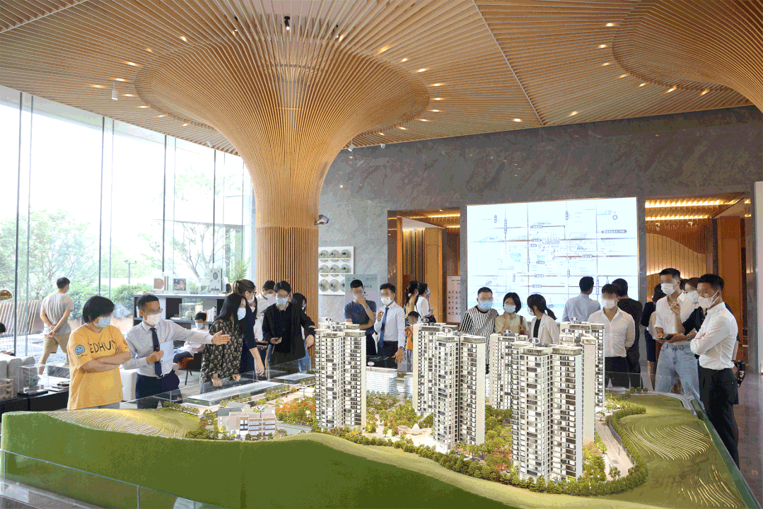 黄埔科学城【中铁建·信达·花语天宸】97-168㎡改善盘