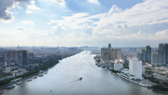 广州滨江上都：3天热销8套大平层，套均价2500万+