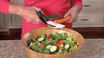 一类便携式砧板的厨房小刀,煮饭更方便快捷