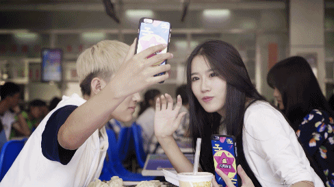 花椒昵称:南极鑫nelson  花椒id:30077549 花椒昵称:b.