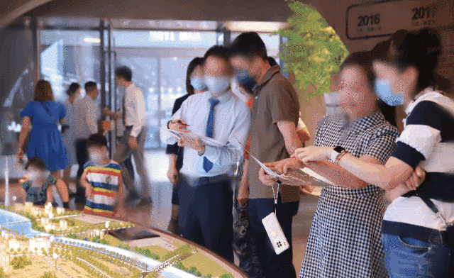 荔湾陈家祠十年在次上新盘 力迅·西关雅筑 吹风价仅仅7万/㎡