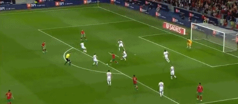 穆里尼奥参加c罗电影_c罗参加2022世界杯吗_2022年世界杯梅西和c罗