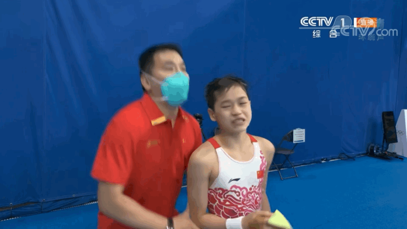 14岁中国最小冠军家境曝光，一句话说出拼命真相：我想赚钱给妈妈治病(图3)