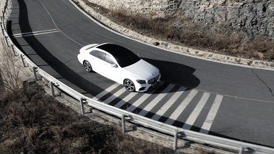 智者，大(dà)成丨新款梅賽德斯-奔馳E級車煥“芯”上市 再領豪華行政座駕典範(圖4)