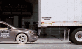 国外发明的卡车追尾防护装置，你觉得能管用么？的图2