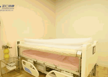护理床手柄怎么收这张智能护理床真神奇！解决卧床老人洗澡、翻身、起背抬腿等问题_https://www.jmylbn.com_新闻资讯_第13张