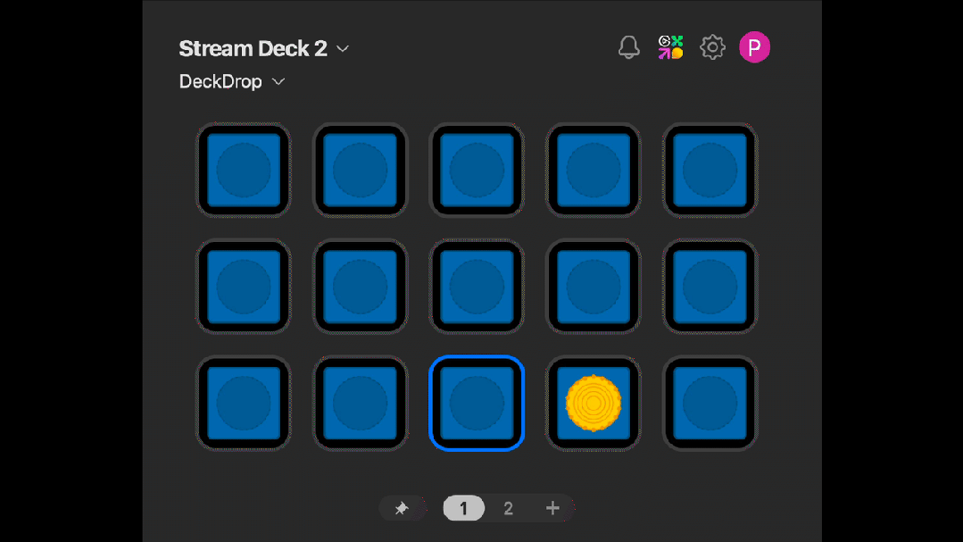 展示DeckDrop三子棋在Elgato Stream Deck上游戏的动画GIF，展示了Q-learning AI。棋子落在3x5的网格上，展示了AI偶尔战略性强但有时又犯错的走法，突显了它的学习过程。
