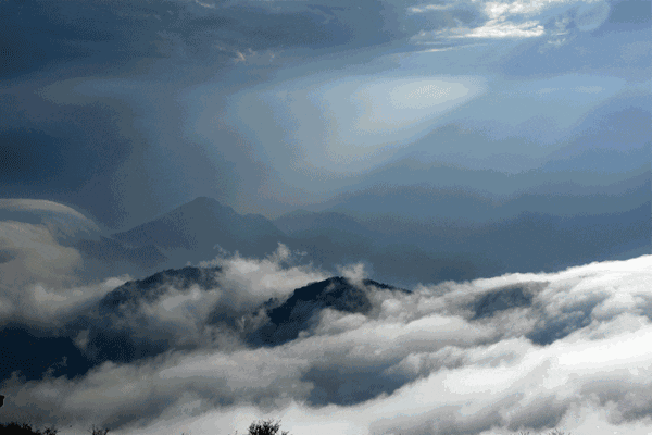 高铁20分钟！这座藏在成都边上的神仙小城，比乐山更好吃！