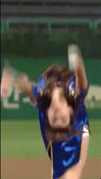 搞笑GIF:就是这个妹子,让我整晚整晚的睡不着觉-微信头条网 搞笑GIF:就是这个妹子,让我整晚整晚的睡不着觉