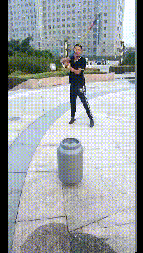 搞笑gif:狗子:主人让我给他看车,可是我太困了-微信头条网 搞笑gif:狗子:主人让我给他看车,可是我太困了
