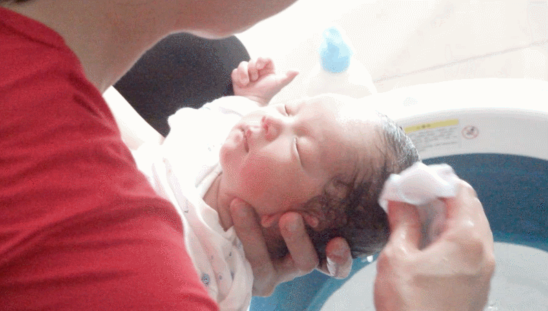 为什么剪脐带要先夹住新生儿剪掉脐带的黄金时间，妈妈疼还是宝宝疼？答案跟你想的不同_https://www.jmylbn.com_新闻资讯_第7张