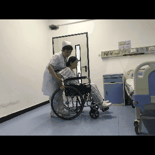 手动轮椅怎么打开轮椅使用技术系列指导之---截瘫篇_https://www.jmylbn.com_新闻资讯_第18张