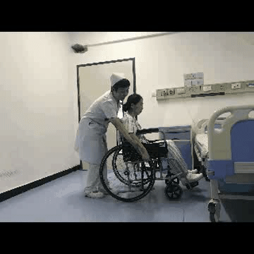 手动轮椅怎么打开轮椅使用技术系列指导之---截瘫篇_https://www.jmylbn.com_新闻资讯_第17张