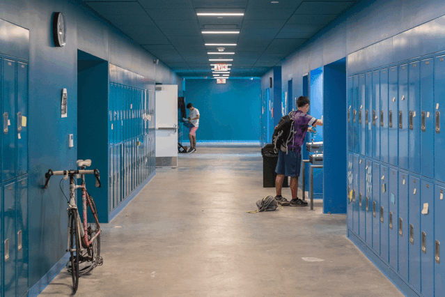 ֱ�л����裬˭������ס��