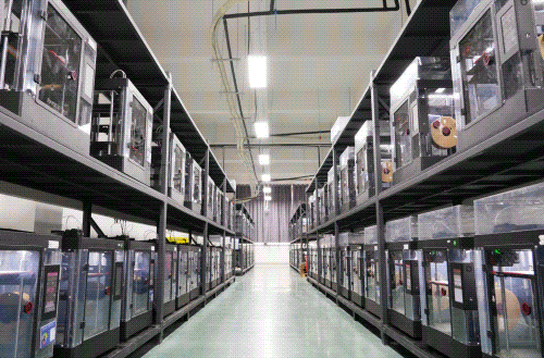 raise3d把"打印农场",运动快闪店和汽车4s店搬进tct展台