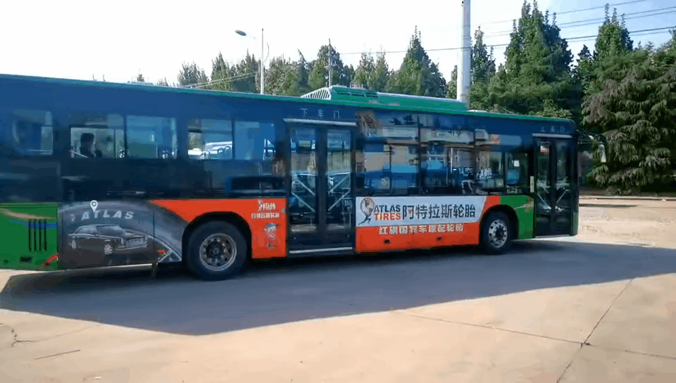 玲珑养车驿站公交车亮相潍坊，超值养护“有你同行”