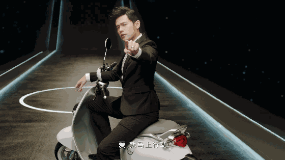 周杰伦PK蔡徐坤：真正的偶像没有黄昏