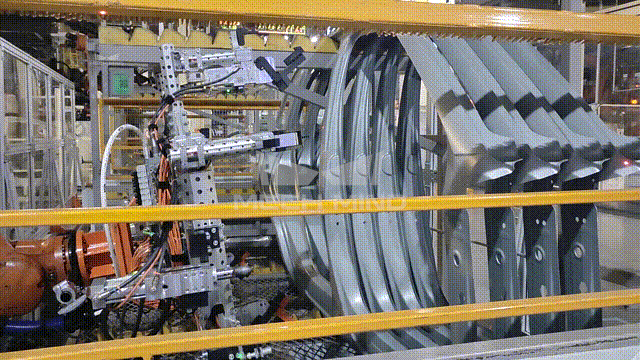 焊裝車間3D視覺(jué)引導(dǎo)抓放件，助力汽車制造柔性、效益雙重升級(jí)