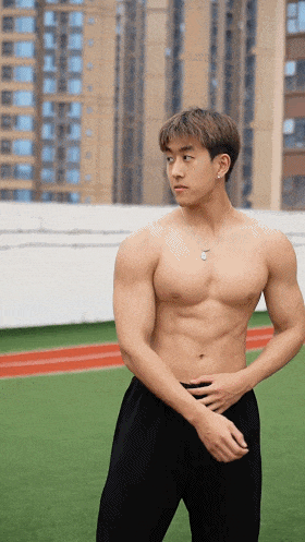 188cm成都健身男模，硬核腱子肉完美诠释的肌肉小狼狗