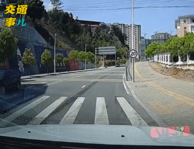 多地启用Z字形斑马线 可有效避免“鬼探头”-微信头条网 多地启用Z字形斑马线 可有效避免“鬼探头”