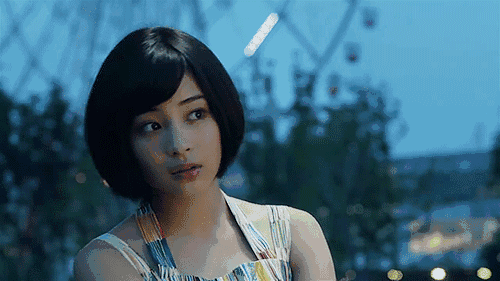 美女gif动图经典：那个著名的天气预报主持人就是她