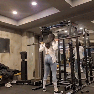 【美女】臀肌会跳舞的人气教练，谁看了不迷糊？（图） - 24