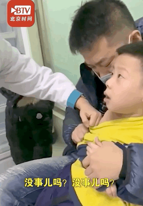 萌娃打针前狂夸护士结局亮了