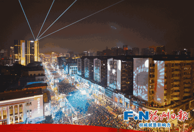 百万人"狂欢"过后,东街口干干净净,福州做到了!