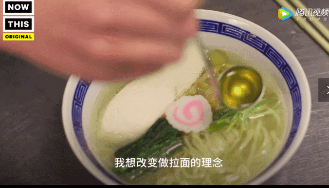 14岁华裔少年凭借一碗拉面登上主厨宝座，整个美国都赞叹不已