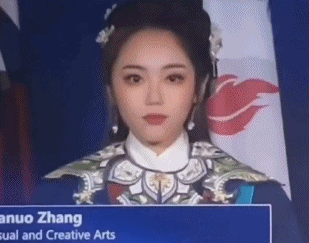 惊艳！女孩穿汉服，在加拿大参加毕业典礼