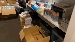 这个日本人在药妆店疯狂“抢口罩”，还自费200万日元人肉带到中国（组图） - 13