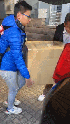 这个日本人在药妆店疯狂“抢口罩”，还自费200万日元人肉带到中国（组图） - 20