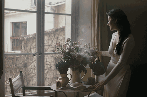 夜听：只会省钱的人，不叫“会过日子”