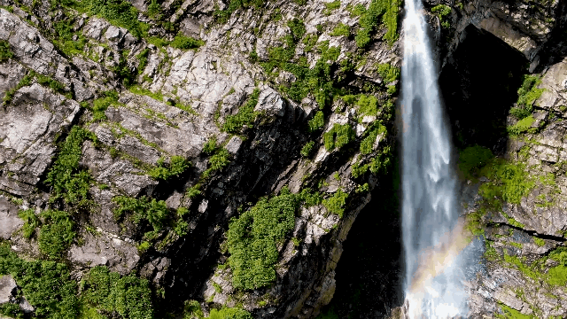 中国唯一买票才能进的县城，风景不输稻城，水色媲美九寨，很多人都没听说过！