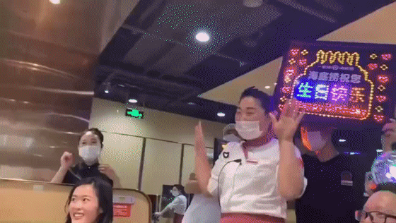 市值3000亿,却把顾客气进医院?全球餐饮首富,飘了!