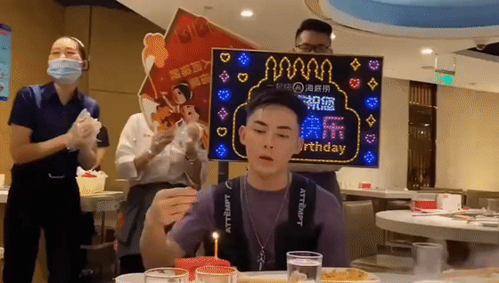 市值3000亿,却把顾客气进医院?全球餐饮首富,飘了!